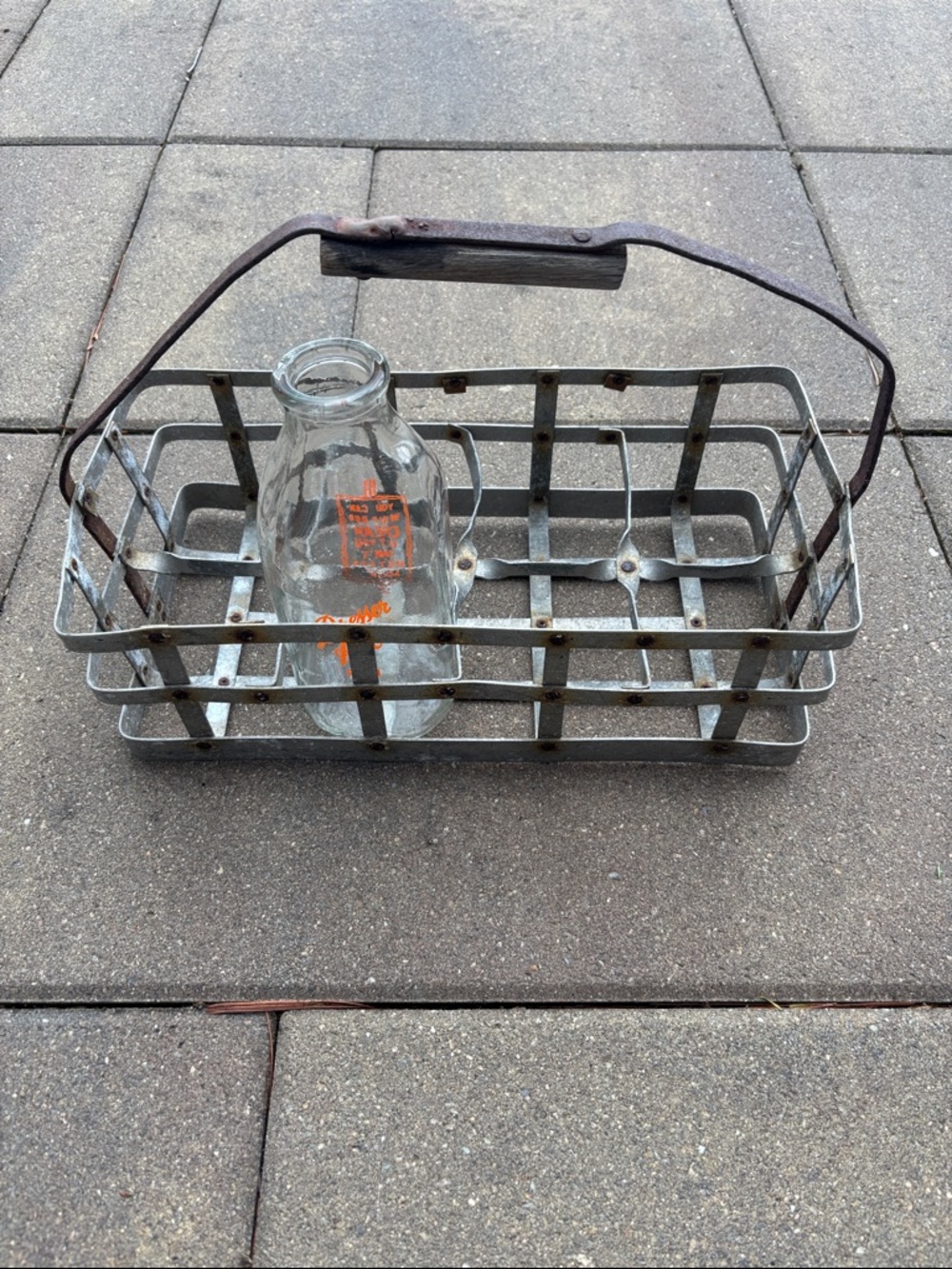 Vintage Milkman 8 Bottle Carrier